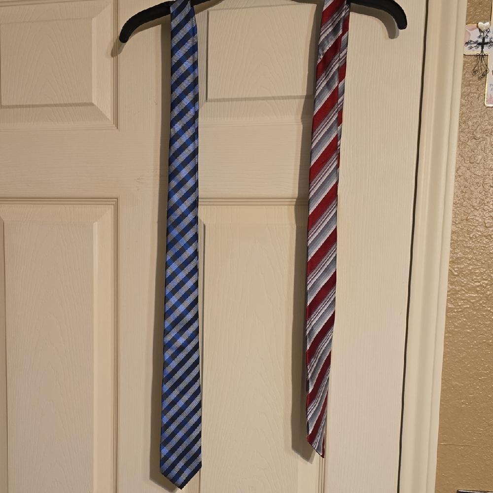 EXCELLENT CONDITION TIES! Blue and Red Striped Ties